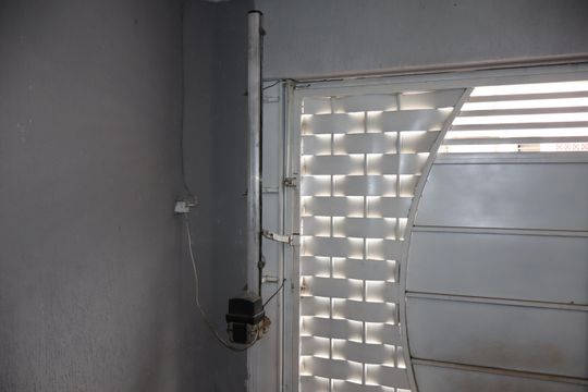 Garagem de casa à venda com 4 quartos, 277m² em Jardim Dona Sinha, São Paulo