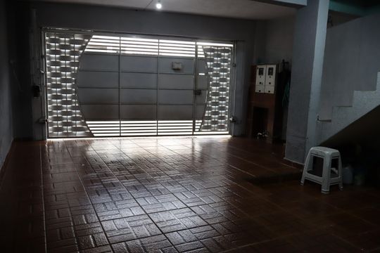 Garagem de casa à venda com 4 quartos, 277m² em Jardim Dona Sinha, São Paulo