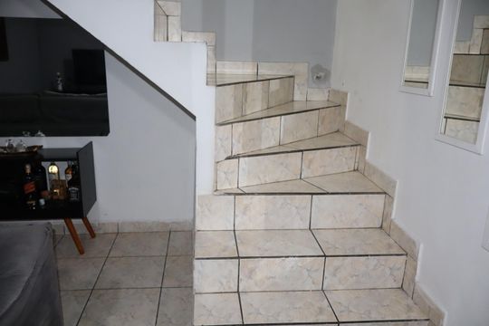 Sala de casa à venda com 4 quartos, 277m² em Jardim Dona Sinha, São Paulo