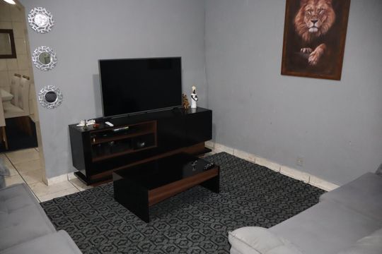 Casa à venda com 4 quartos, 277m² em Jardim Dona Sinha, São Paulo