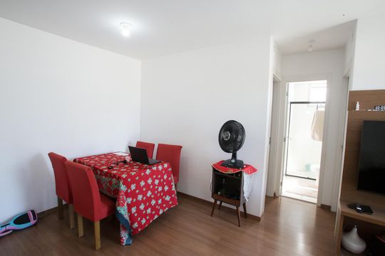 Sala de apartamento à venda com 2 quartos, 50m² em Pechincha, Rio de Janeiro