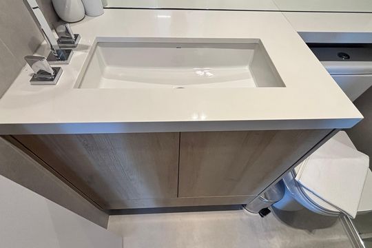 Banheiro de kitnet/studio para alugar com 1 quarto, 30m² em Vila Nova Conceição, São Paulo