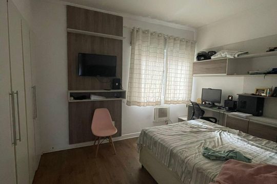 Quarto de apartamento para alugar com 3 quartos, 170m² em Itararé, São Vicente