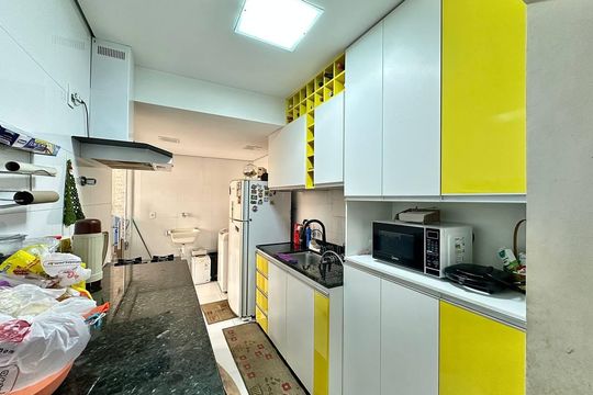 Apartamento à venda com 3 quartos, 76m² em Planalto, Belo Horizonte
