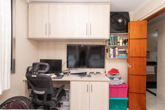 Quarto 1 de apartamento à venda com 2 quartos, 49m² em Vila Silvia, São Paulo