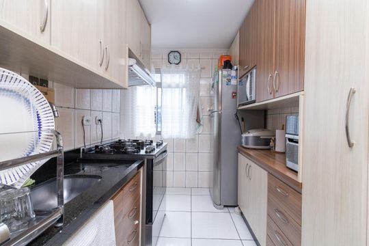 Cozinha de apartamento à venda com 2 quartos, 49m² em Vila Silvia, São Paulo