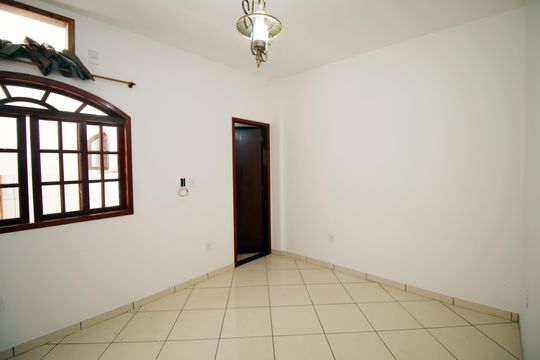 Casa para alugar com 2 quartos, 90m² em Penha, Rio de Janeiro