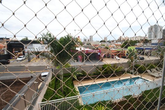 Sala - Vista de apartamento à venda com 2 quartos, 56m² em Jardim Nossa Senhora Auxiliadora, Campinas
