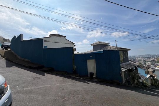 Fachada de casa de condomínio à venda com 2 quartos, 170m² em Jacarepaguá, Rio de Janeiro