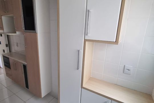 Apartamento à venda com 3 quartos, 65m² em Parque Maria Domitila, São Paulo
