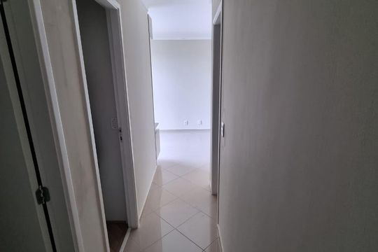 Apartamento à venda com 3 quartos, 65m² em Parque Maria Domitila, São Paulo