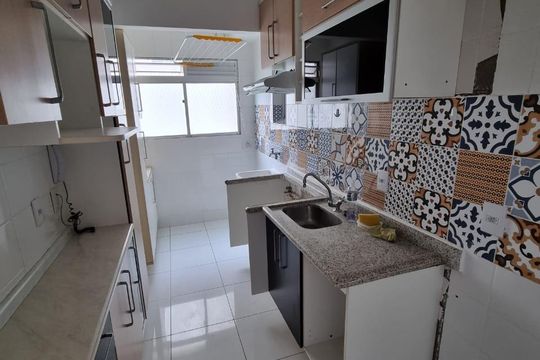 Apartamento à venda com 3 quartos, 65m² em Parque Maria Domitila, São Paulo