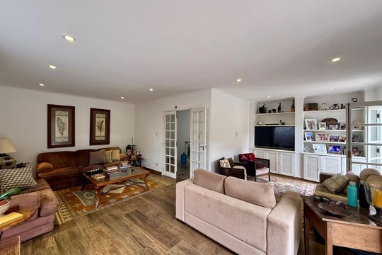 Casa à venda com 3 quartos, 330m² em Brooklin, São Paulo