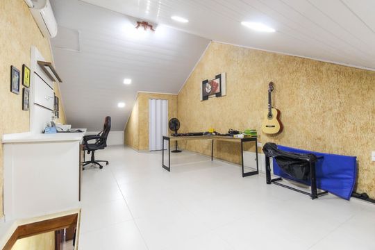 Área comum de casa à venda com 3 quartos, 156m² em Vila Taquari, São Paulo