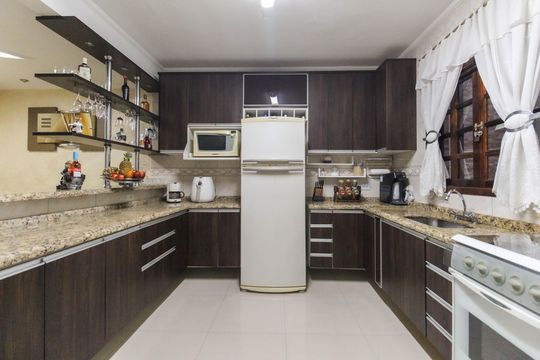 Cozinha de casa à venda com 3 quartos, 156m² em Vila Taquari, São Paulo
