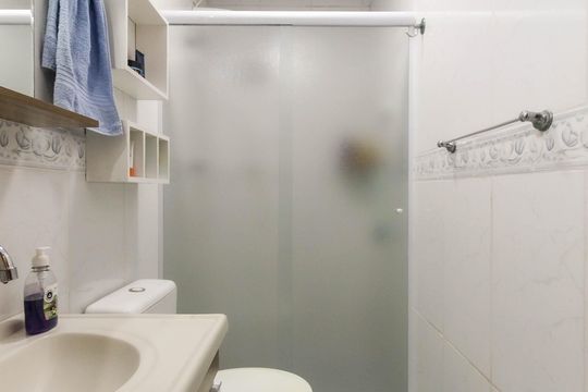 Banheiro Social de casa à venda com 3 quartos, 156m² em Vila Taquari, São Paulo