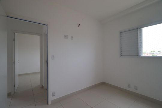 Quarto 2 de apartamento para alugar com 2 quartos, 51m² em Jardim Manoel Penna, Ribeirão Preto