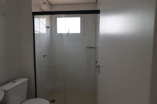 Banheiro de apartamento para alugar com 2 quartos, 51m² em Jardim Manoel Penna, Ribeirão Preto