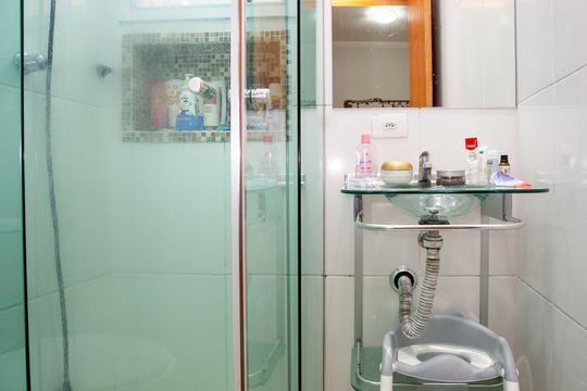 Banheiro da Suíte de apartamento à venda com 2 quartos, 52m² em Centro, Diadema