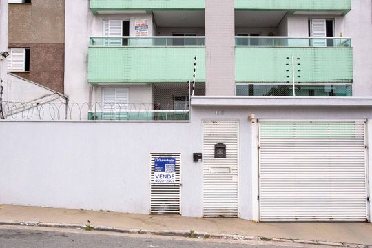 Fachada e portaria de apartamento à venda com 2 quartos, 52m² em Centro, Diadema