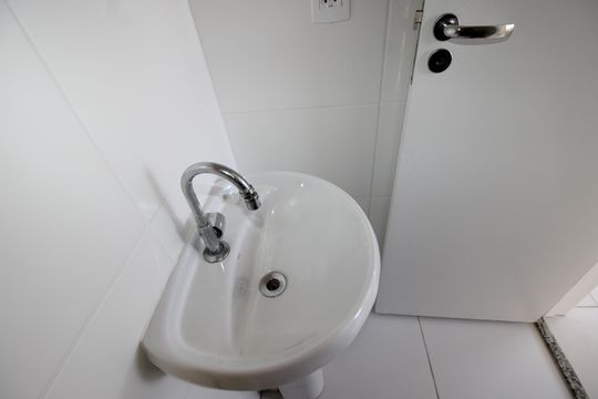 Banheiro de apartamento para alugar com 2 quartos, 32m² em Colônia (zona Leste), São Paulo