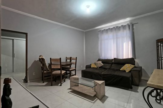 Casa à venda com 3 quartos, 350m² em Tanque, Rio de Janeiro