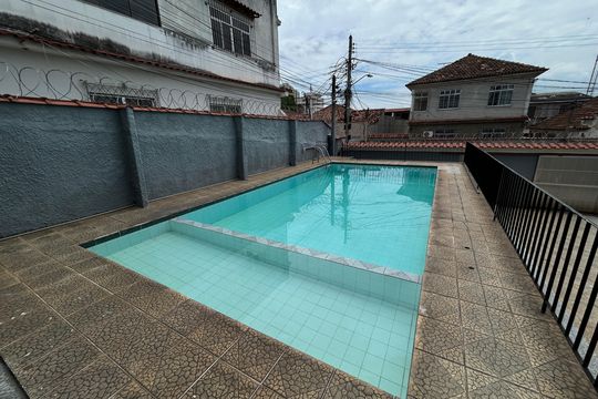 Piscina de casa à venda com 4 quartos, 250m² em Higienópolis, Rio de Janeiro