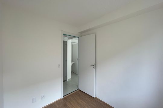 Quarto 1 de apartamento à venda com 2 quartos, 32m² em Vila Carmosina, São Paulo