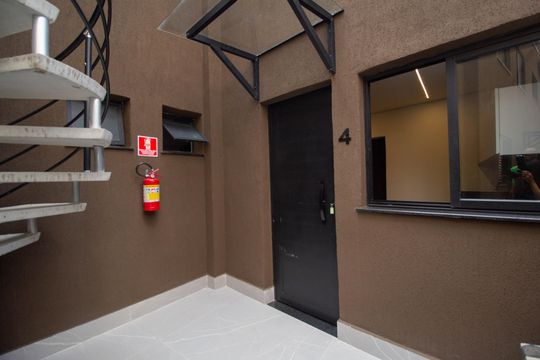 Área comum de kitnet/studio para alugar com 1 quarto, 36m² em Alto de Pinheiros, São Paulo
