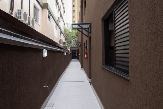 Área comum de casa para alugar com 1 quarto, 34m² em Alto de Pinheiros, São Paulo