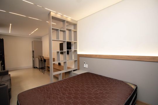 Quarto de kitnet/studio para alugar com 1 quarto, 32m² em Alto de Pinheiros, São Paulo