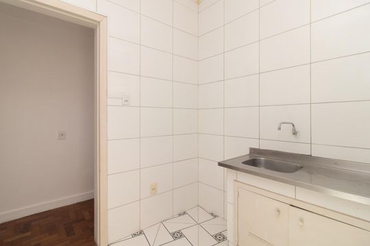 Cozinha e Área de Serviço de apartamento para alugar com 1 quarto, 47m² em Praia de Belas, Porto Alegre