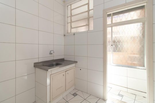 Cozinha e Área de Serviço de apartamento para alugar com 1 quarto, 47m² em Praia de Belas, Porto Alegre
