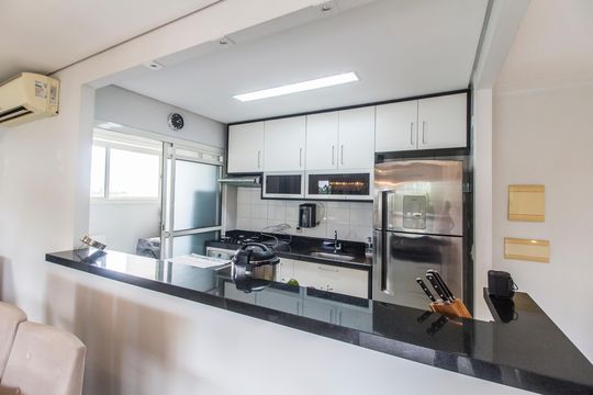 Cozinha de apartamento à venda com 2 quartos, 82m² em Tamboré, Santana de Parnaíba
