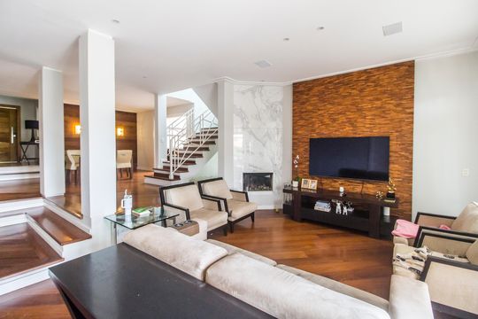 Sala  de casa à venda com 4 quartos, 460m² em Alphaville, Santana de Parnaíba