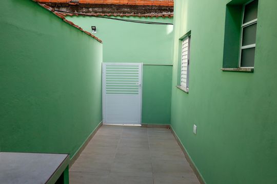 Quintal de casa para alugar com 1 quarto, 70m² em Pestana, Osasco