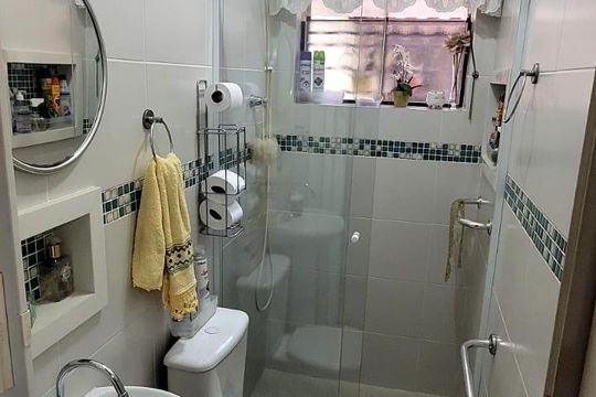 Banheiro de casa à venda com 4 quartos, 200m² em Vila Pedra Branca, São Paulo