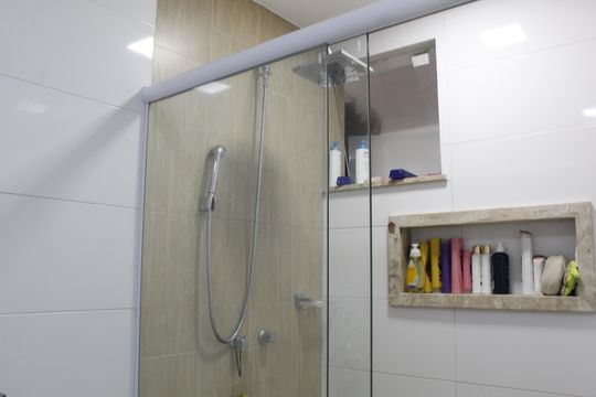 Banheiro Social de apartamento à venda com 3 quartos, 95m² em Tijuca, Rio de Janeiro