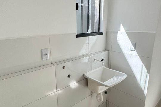 Área de Serviço  de casa para alugar com 2 quartos, 82m² em São Cristóvão, Salvador