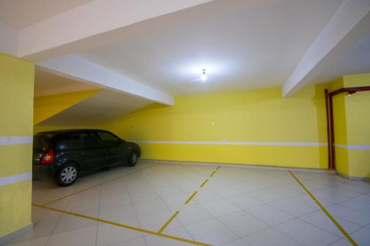 Vagas da garagem de apartamento à venda com 2 quartos, 63m² em Paraíso, Santo André