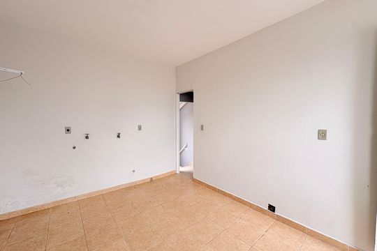 Quintal superior - Comodo fechado de casa à venda com 2 quartos, 120m² em Jardim Bizarro, Jundiaí