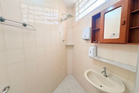 Banheiro da Suíte de casa à venda com 2 quartos, 120m² em Jardim Bizarro, Jundiaí
