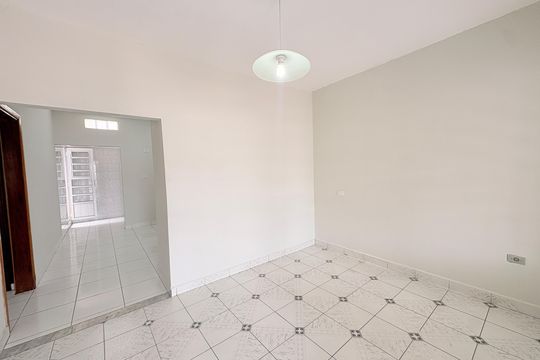 Sala de casa à venda com 2 quartos, 120m² em Jardim Bizarro, Jundiaí