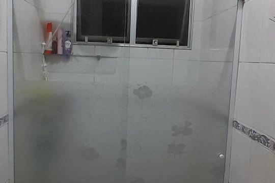 Banheiro de apartamento à venda com 2 quartos, 69m² em Vila Formosa, Jundiaí