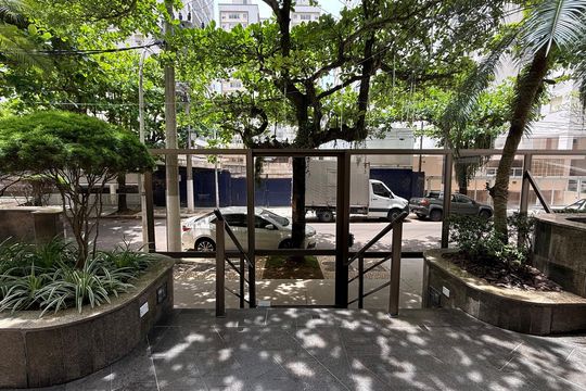 Fachada de apartamento para alugar com 3 quartos, 114m² em Centro, Guarujá