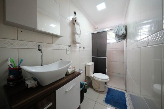 Banheiro de apartamento à venda com 2 quartos, 48m² em Artur Alvim, São Paulo