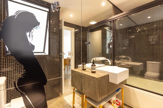 Banheiro de apartamento à venda com 1 quarto, 60m² em Jardim Paulista, São Paulo
