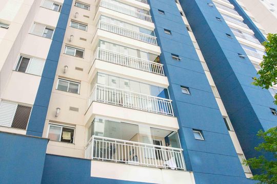 Fachada do bloco de apartamento à venda com 2 quartos, 66m² em Centro, Diadema