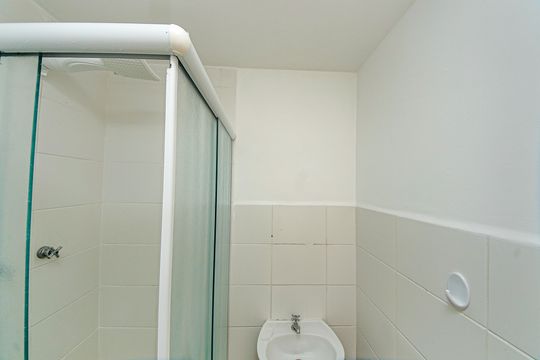 Banheiro de apartamento à venda com 2 quartos, 44m² em Vila Alpina, São Paulo