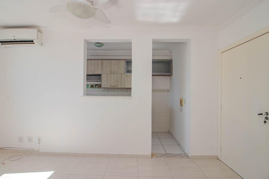 Sala de apartamento para alugar com 2 quartos, 50m² em Passo das Pedras, Porto Alegre